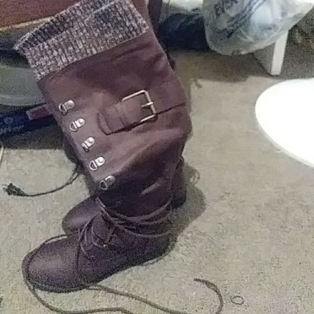 Size 7 brand new boots from just fab